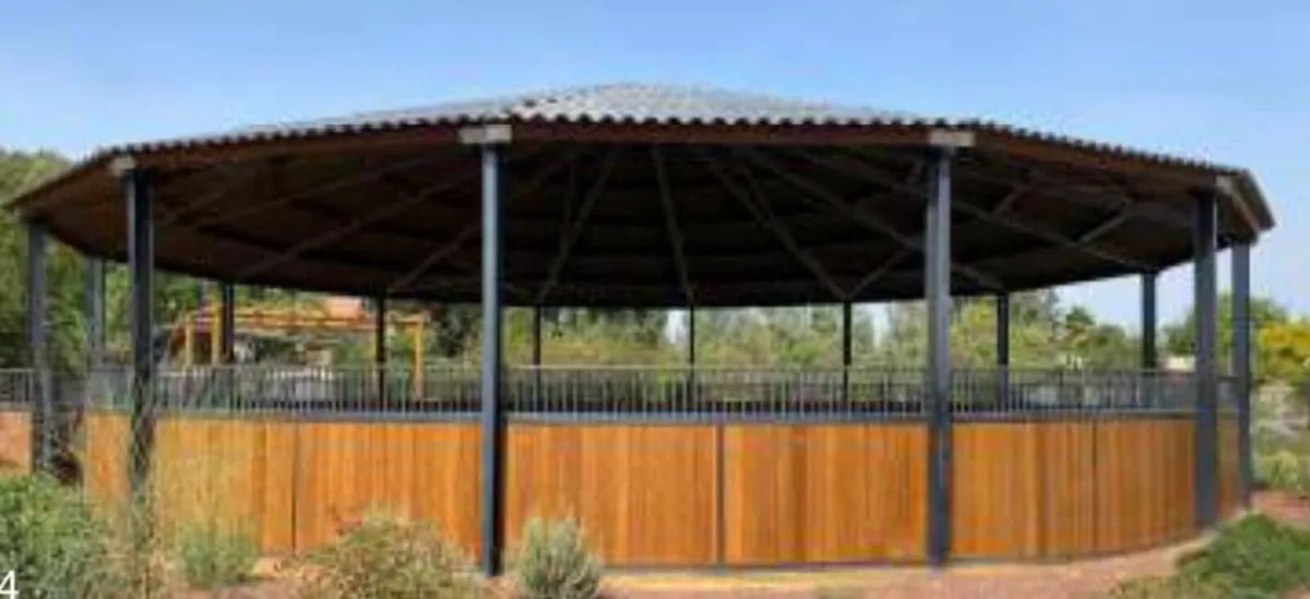 Lunge pens with or without roof - Image 2
