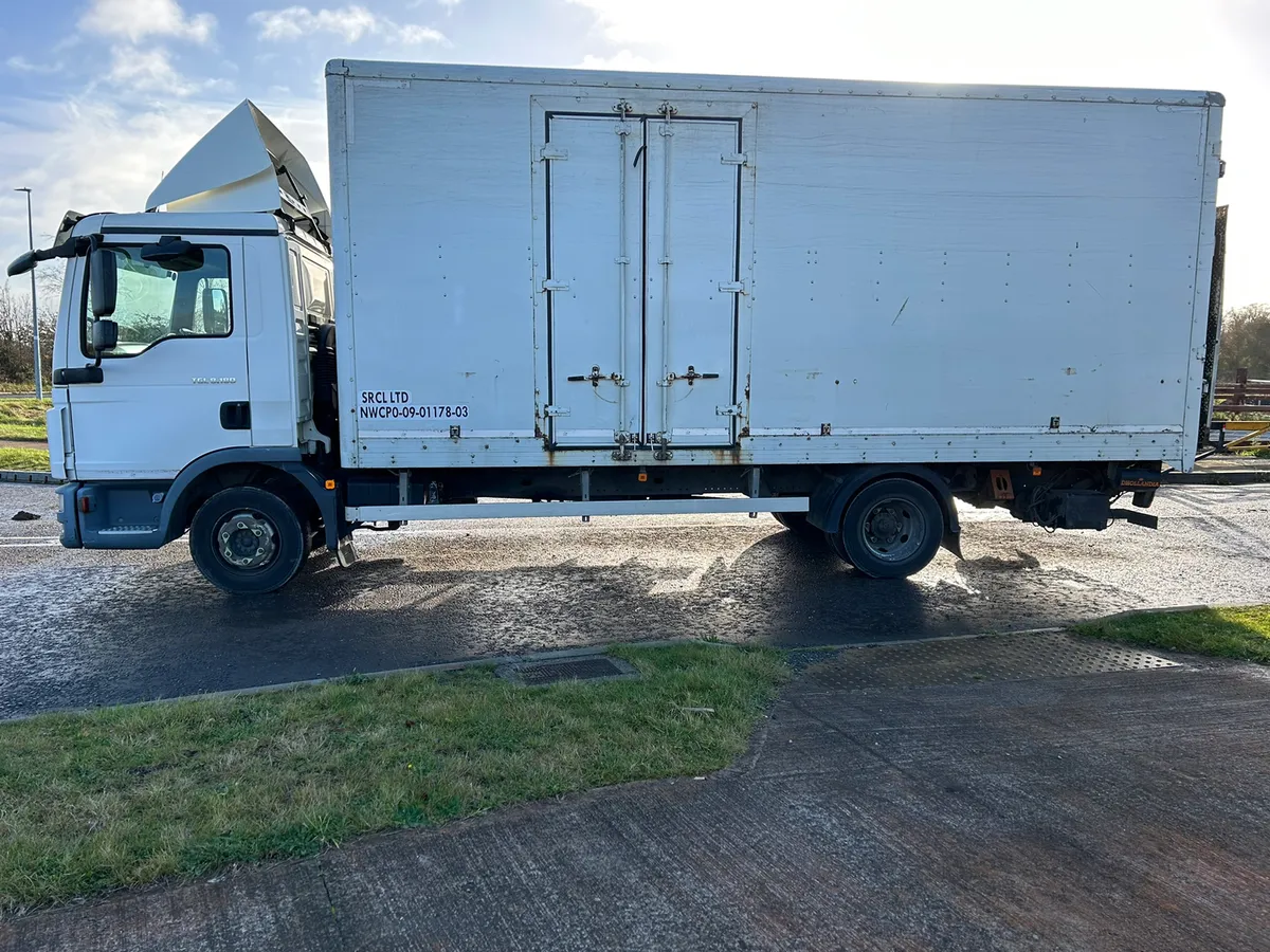 152 Man 7.5 Ton Box - Image 4