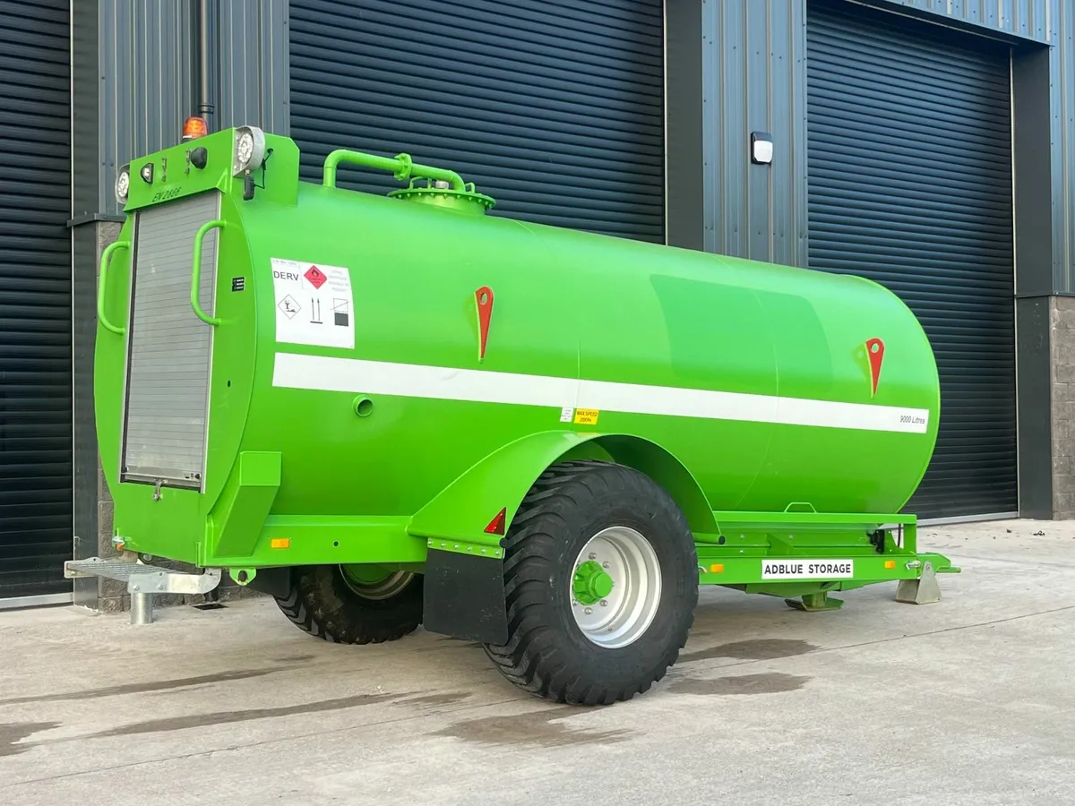 Cross Plant 9000L Fuel Bowser - Image 1