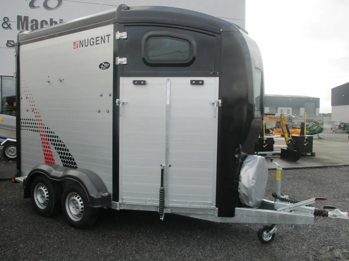 Nugent horse box - Image 2