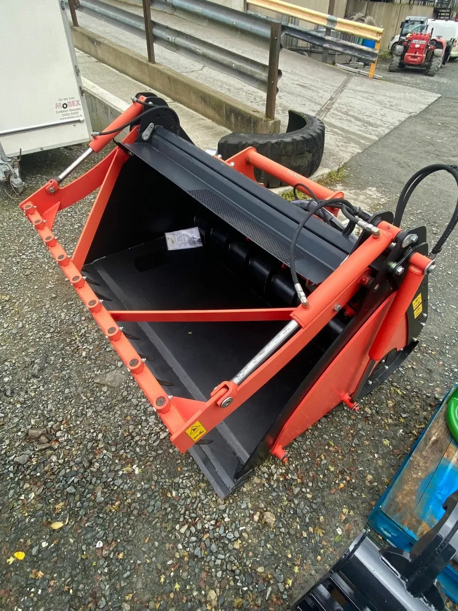 Manitou 1.7 Emily Feeding Bucket - €5,500 + VAT - Image 1