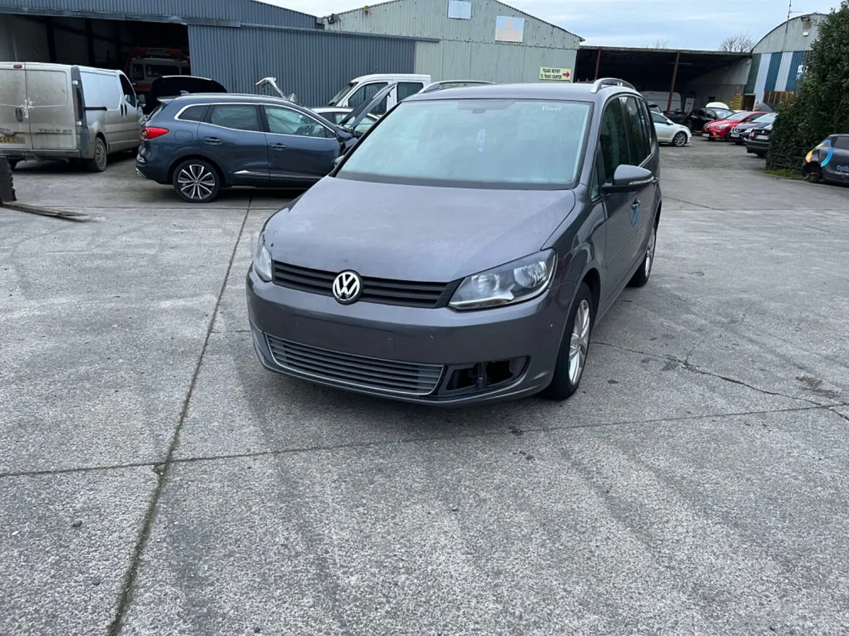 2011 VW Touran 1.6 TDI - Image 4