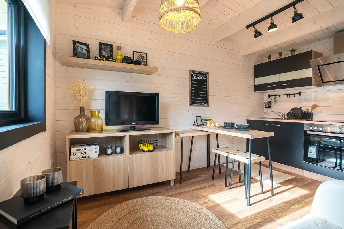 One Bed D2 -FREE DELIVERY ROI! - Image 4