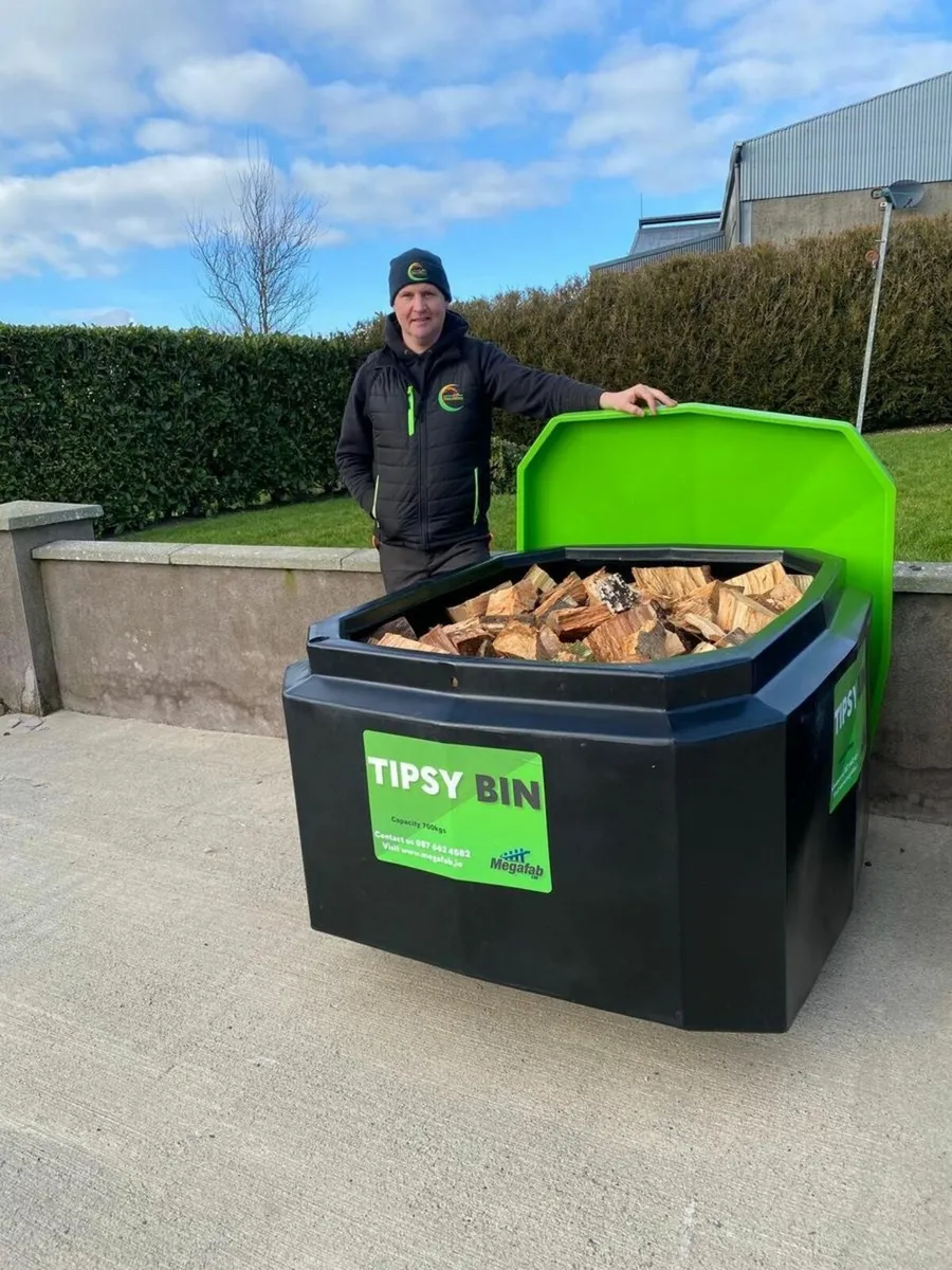 Tipsy Bin Meal Bin - Image 1