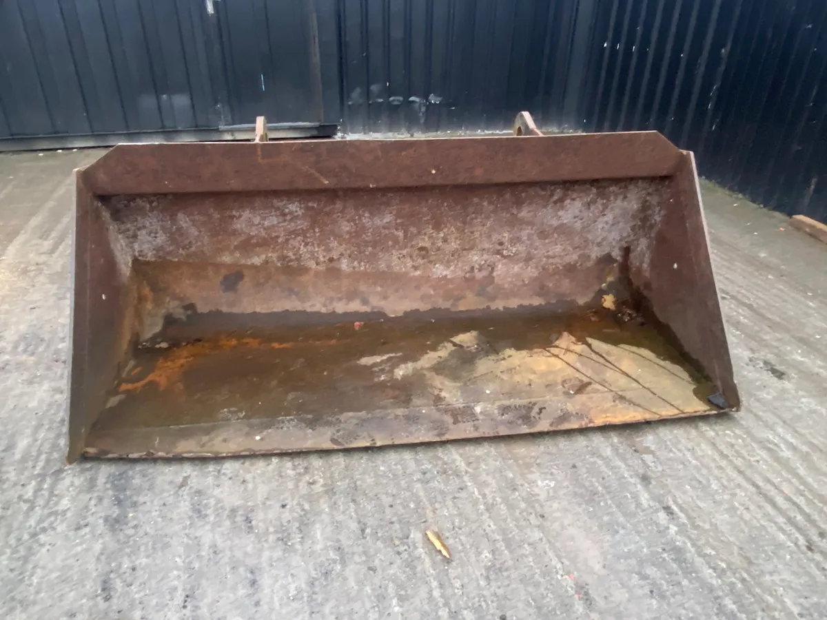 JCB Loadall Bucket - Image 1