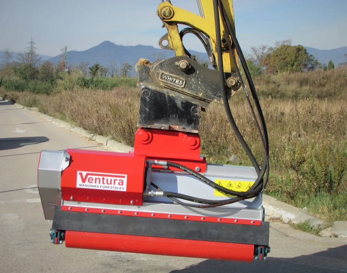 Heavy duty mulchers  on demo , see it working . - Image 1