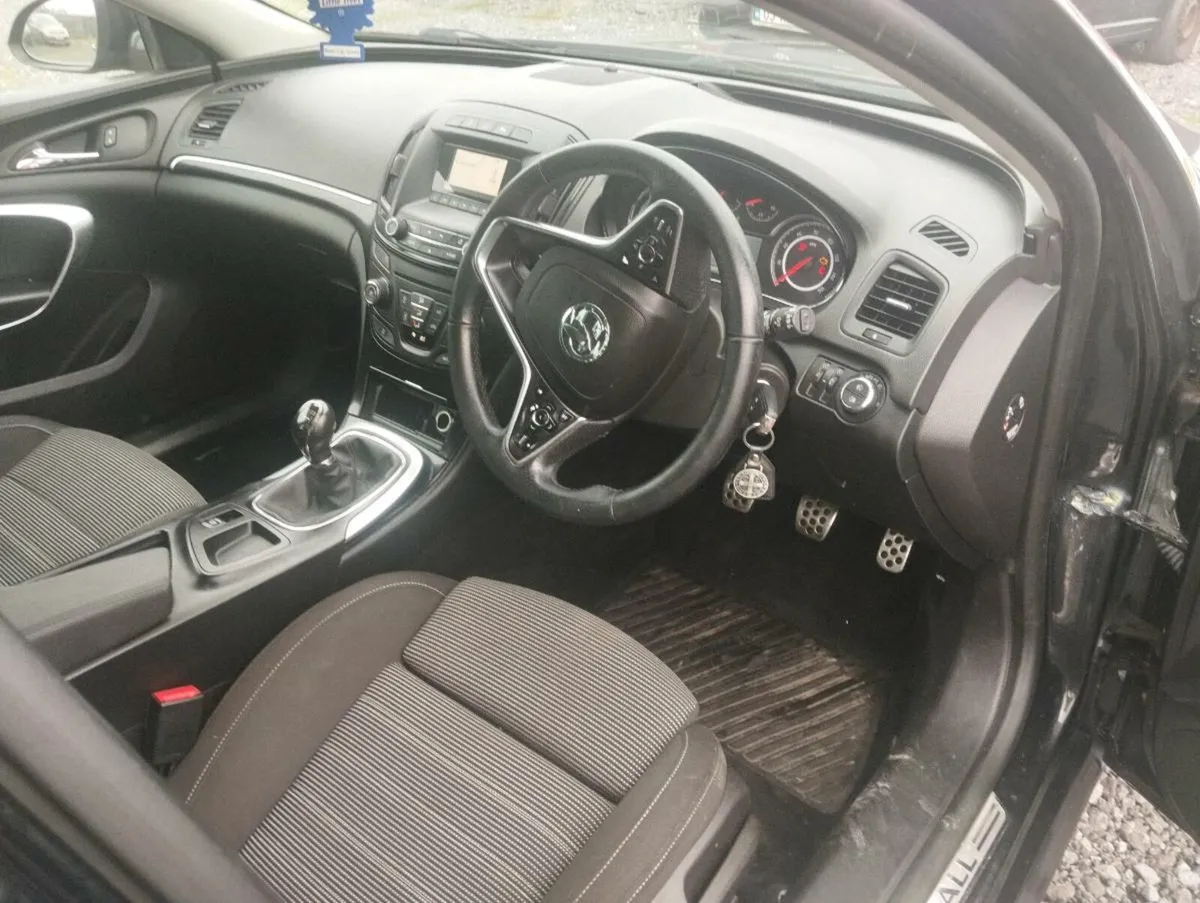 16 Opel Insignia for parts - Image 3