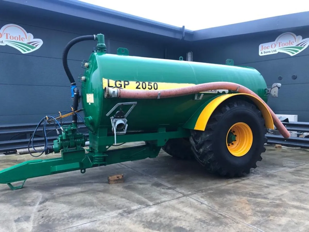 Used Major 2050 LGP Tanker Good Condition - Image 1