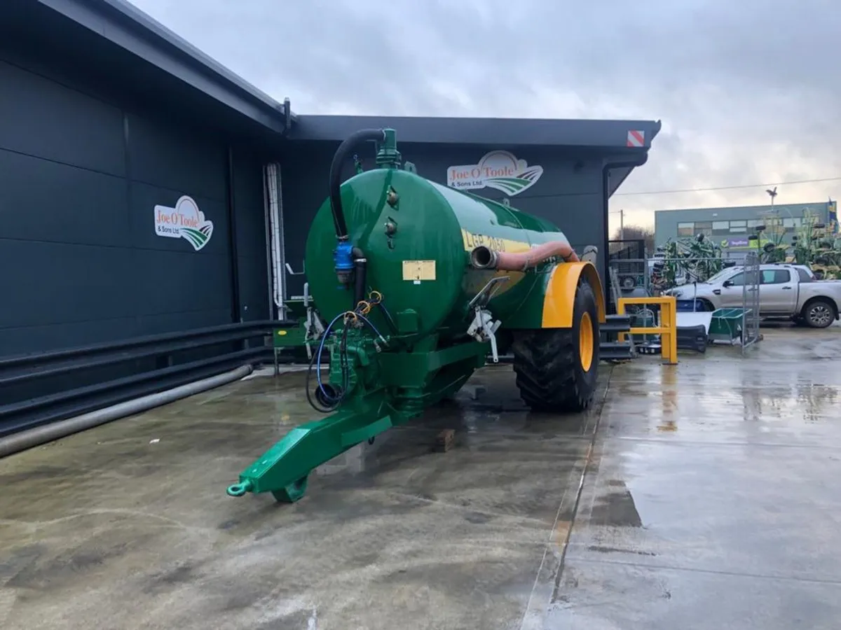 Used Major 2050 LGP Tanker Good Condition - Image 3