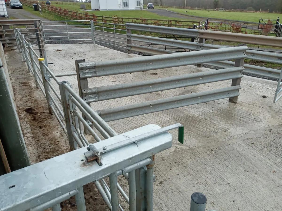 Crash barriers - Image 2