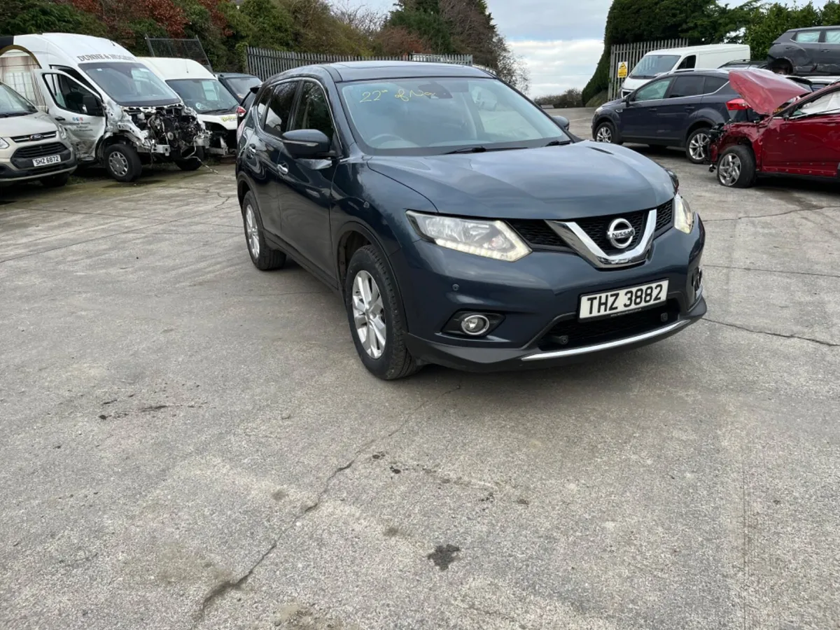 2015 Nissan X Trail 1.6 DCI  7 seater - Image 2