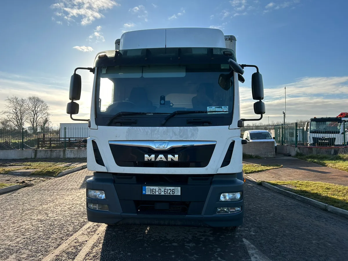 2016 Man 18 Ton Box - Image 2