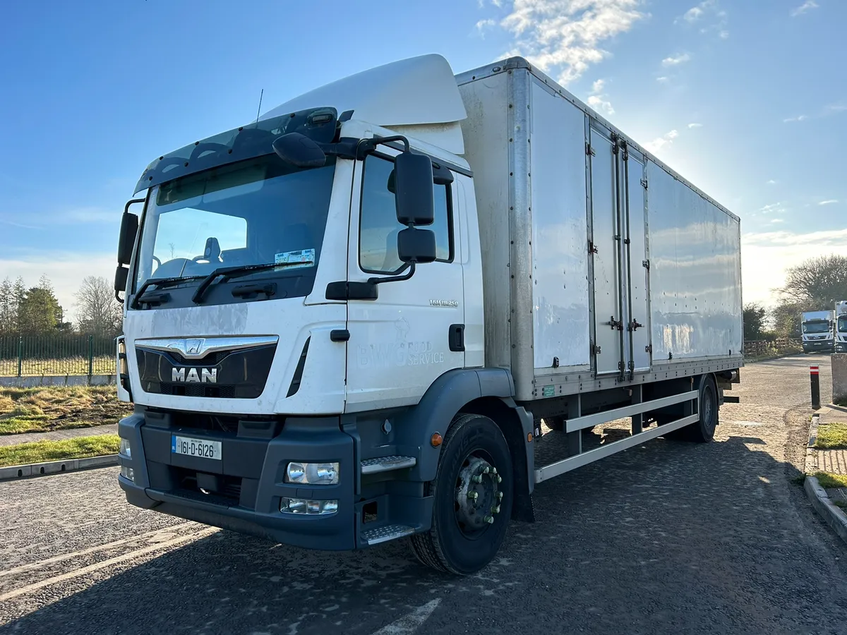 2016 Man 18 Ton Box - Image 3