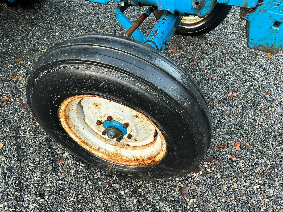 Ford 7600 Dual power Original €15950 No Vat - Image 4