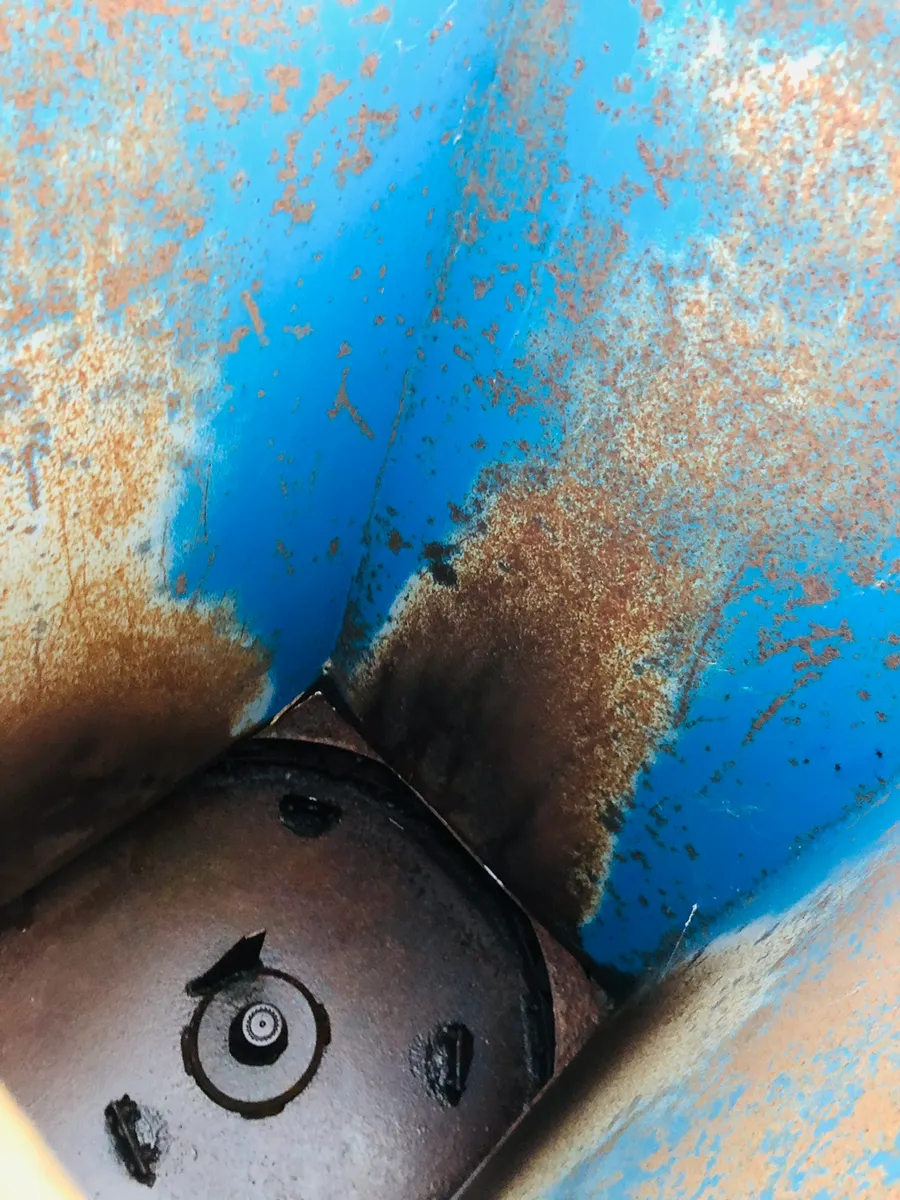 West Comet Square bale chopper - Image 3