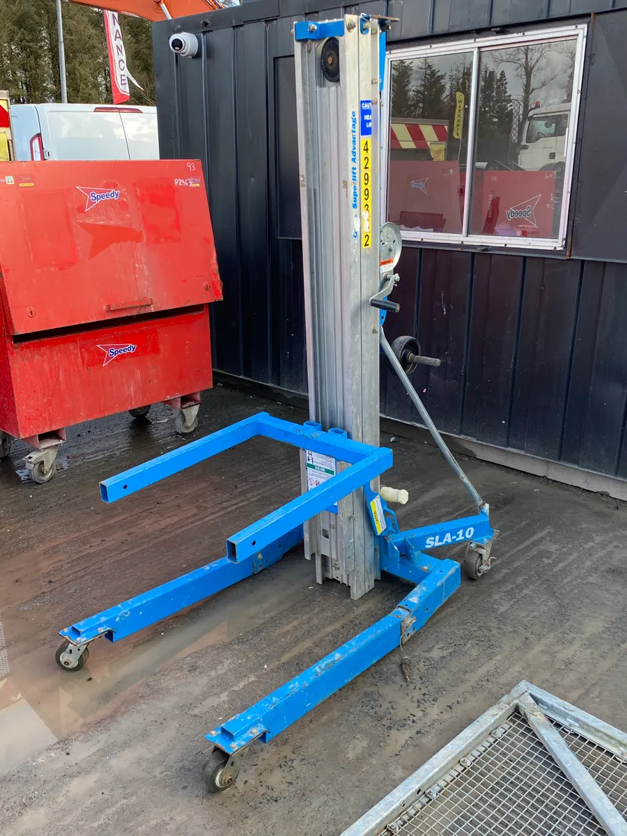 Genie SLA-10 Material Lift Choice of 3 - Image 4