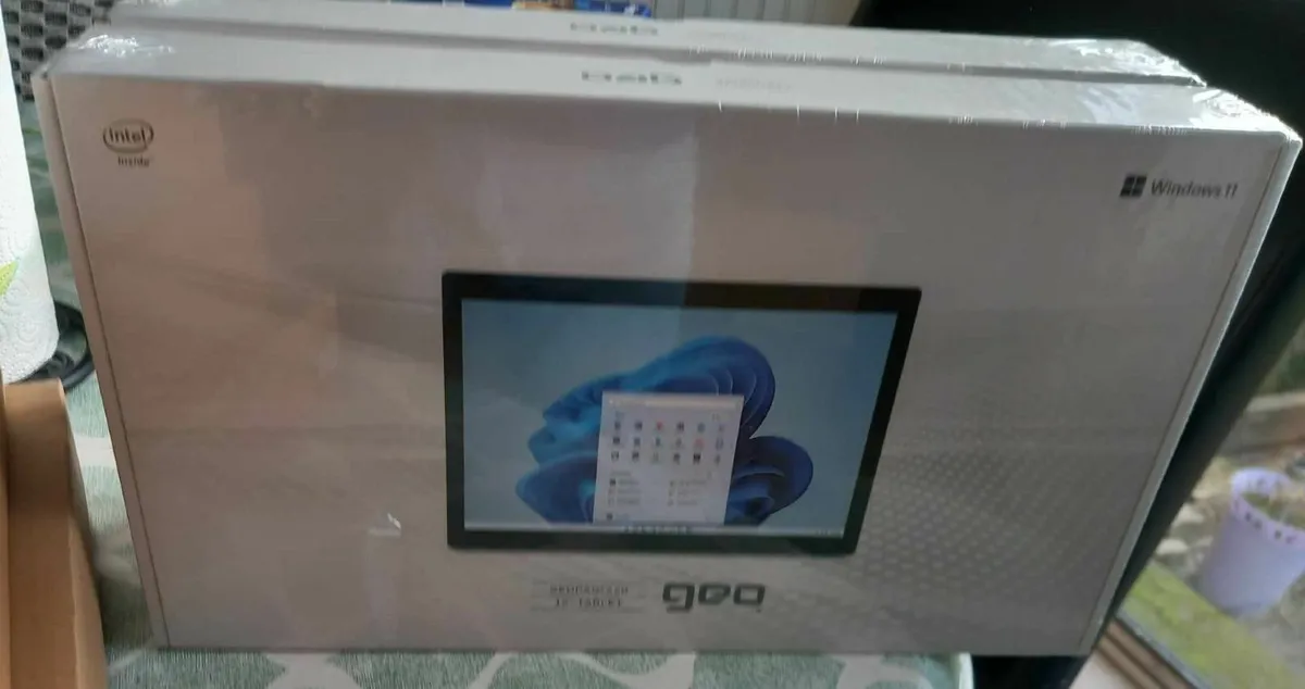 GeoPad 220 2-in-1 Tablet. Brand new - Image 3