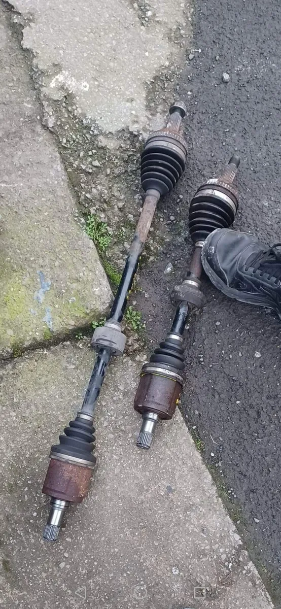 Honda Stream 1,8 parts - Image 3