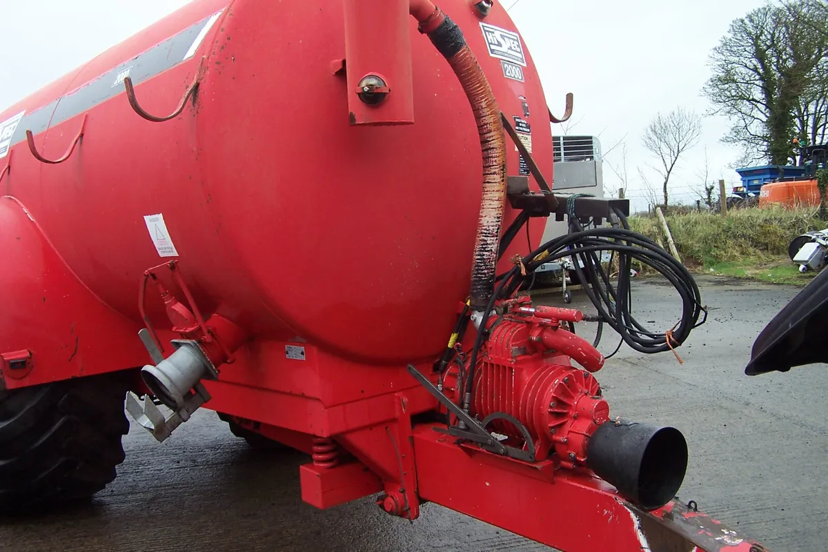 FARM MACHINERY - Image 4