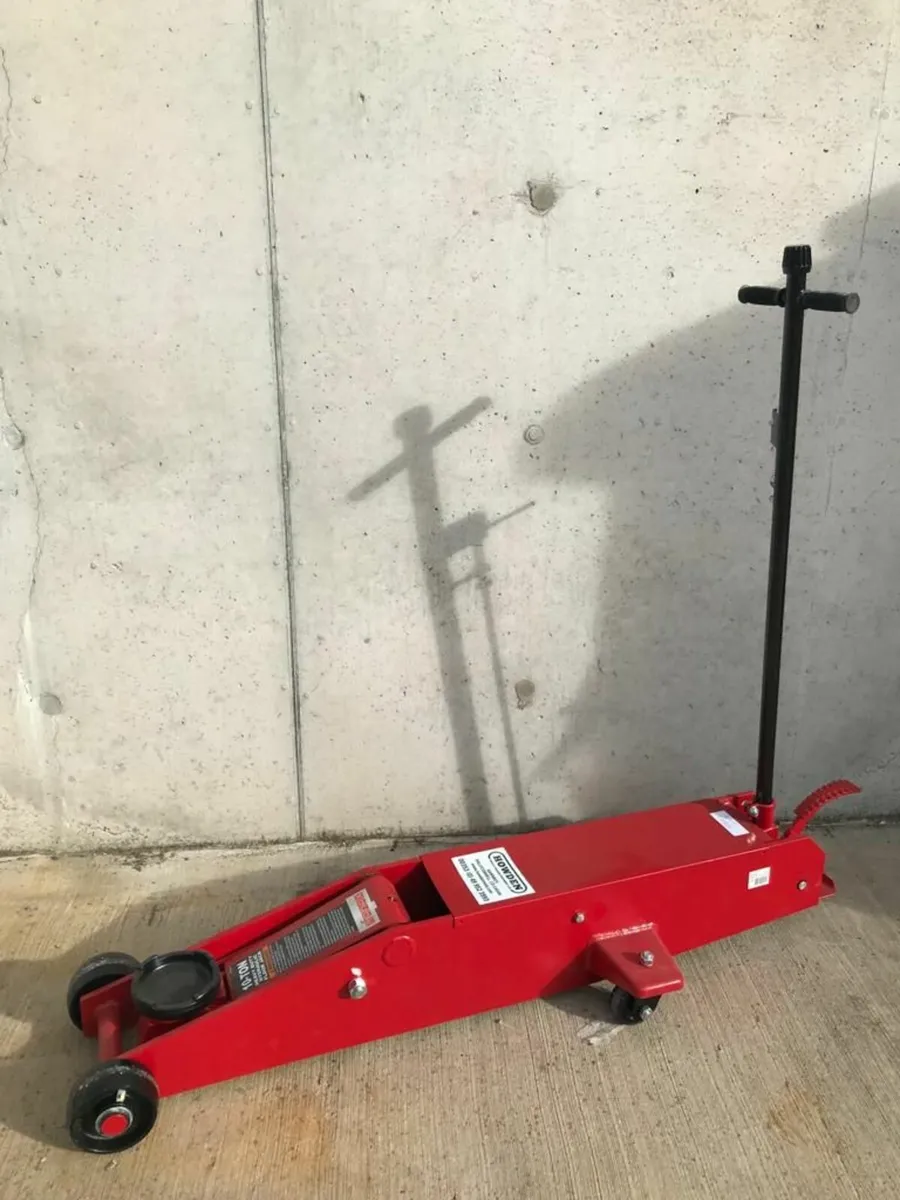 10Ton Long Reach Heavy Duty Trolley Jack - Image 1