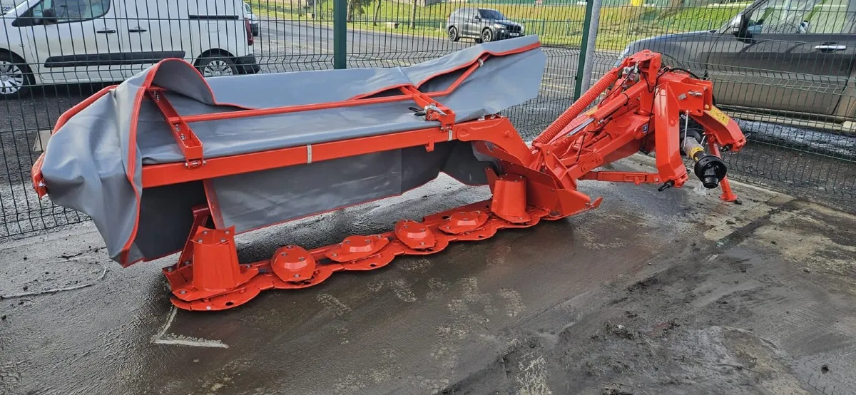 New Kuhn Disc Mowers - Image 3