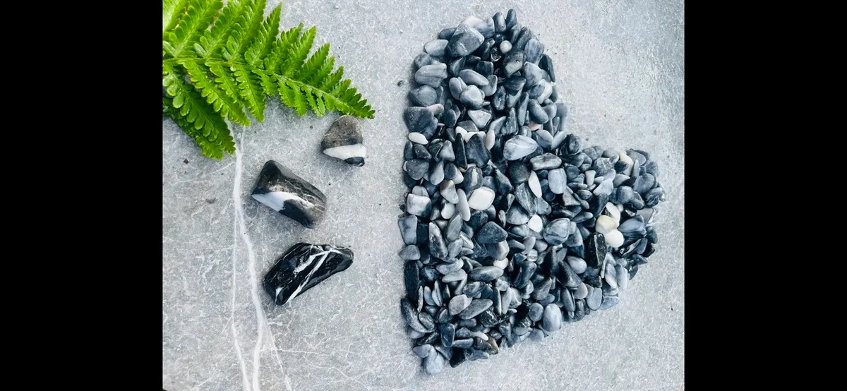 Polished cobbles black polished cobbles, stone. - Image 4