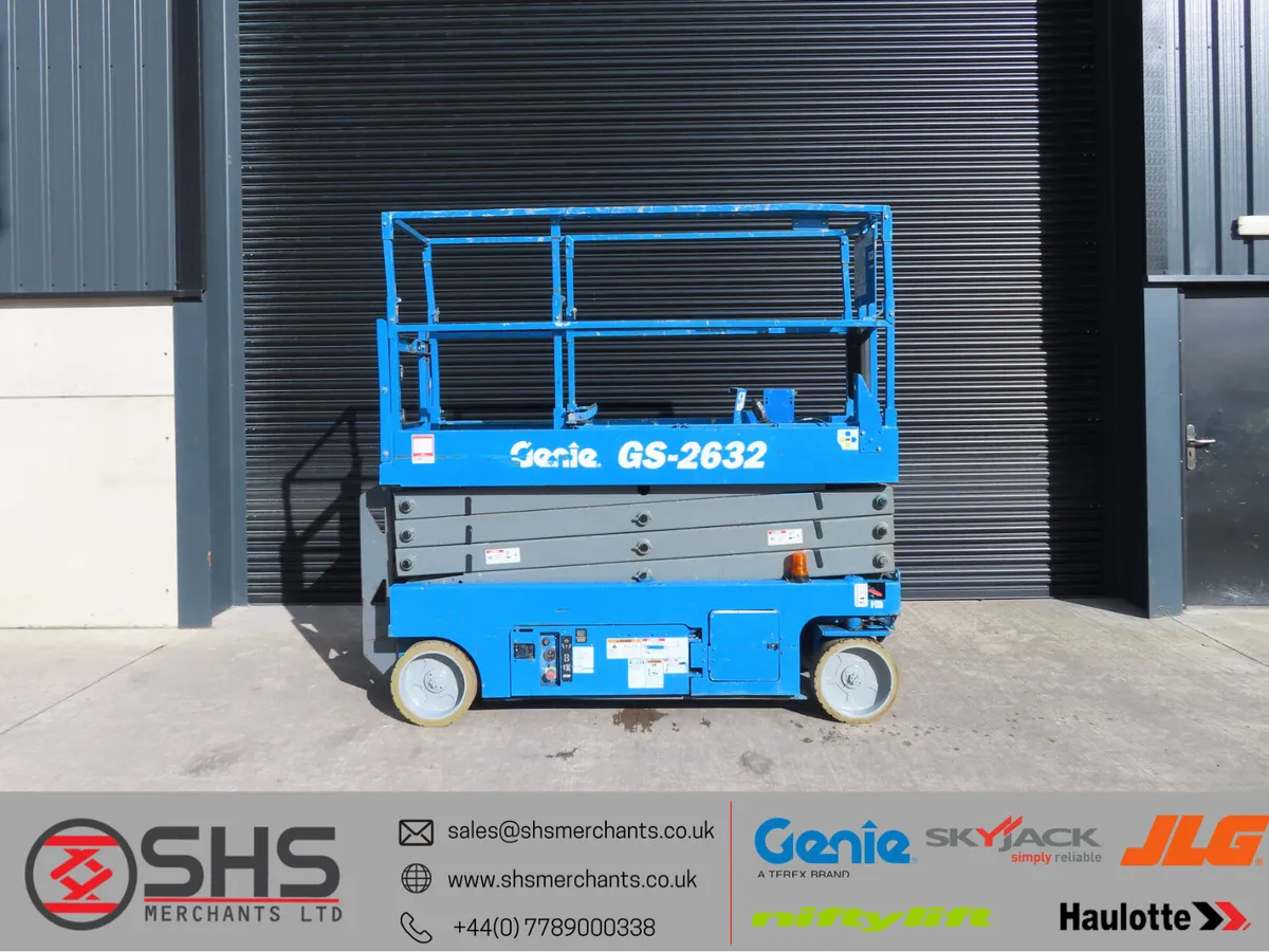 Genie 2632 Scissor Lift Access Platform SN2708 - Image 1