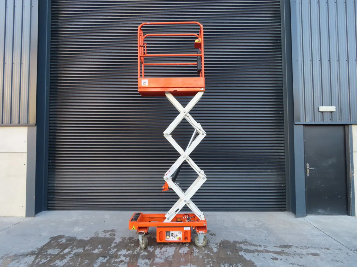 Pop UP Pro 10 Access Platform Push Around SN2684 - Image 3