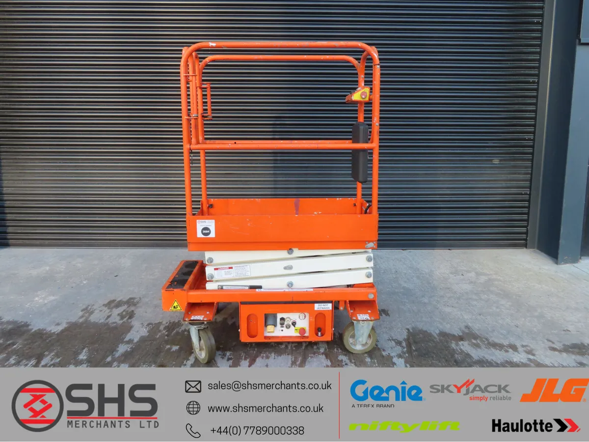 Pop UP Pro 10 Access Platform Push Around SN2684 - Image 1