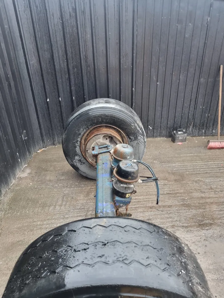 Selection of Super Single Axle - Image 1