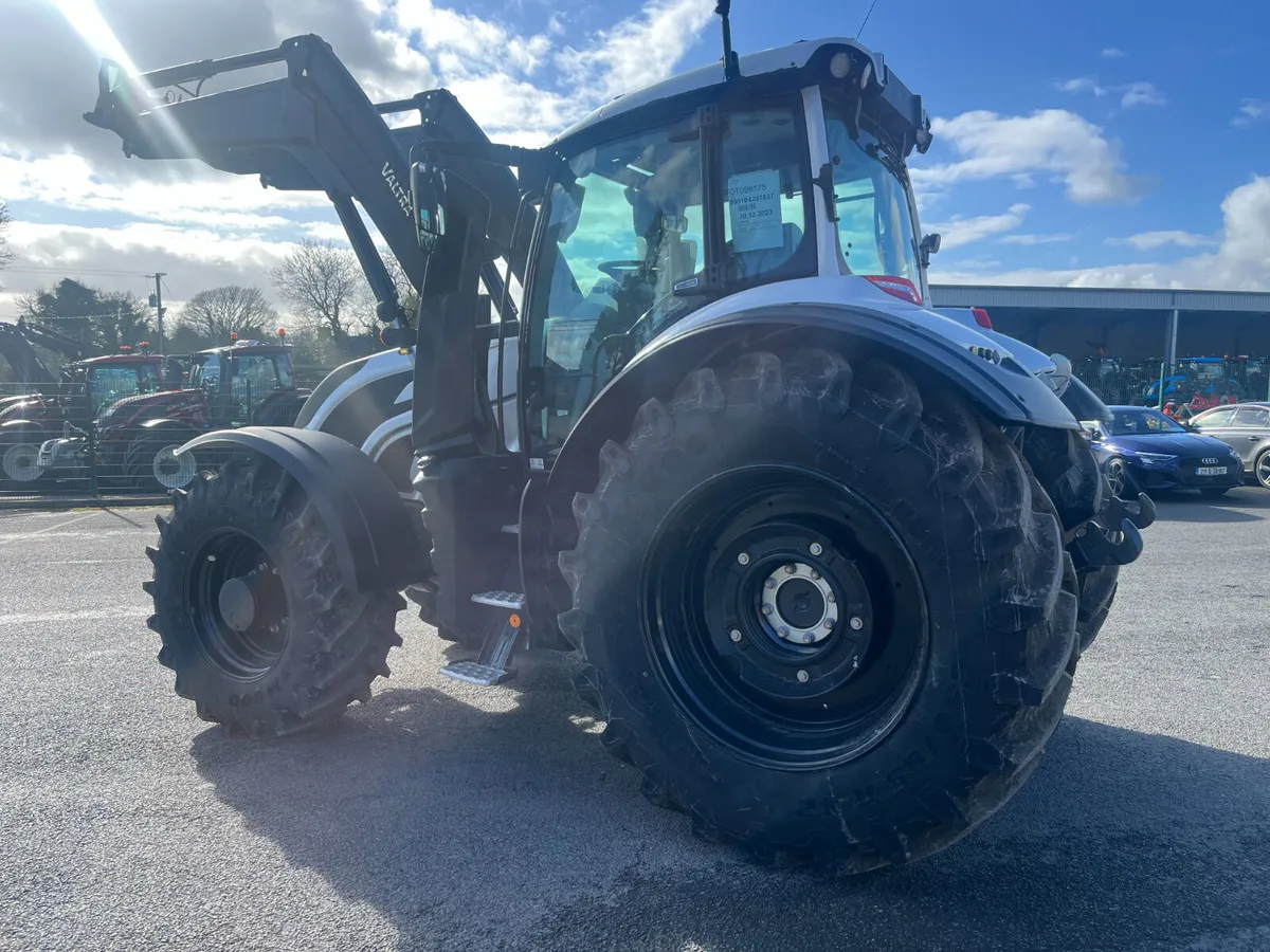 Valtra T215 Active Tractor c/w G7s Loader - Image 4