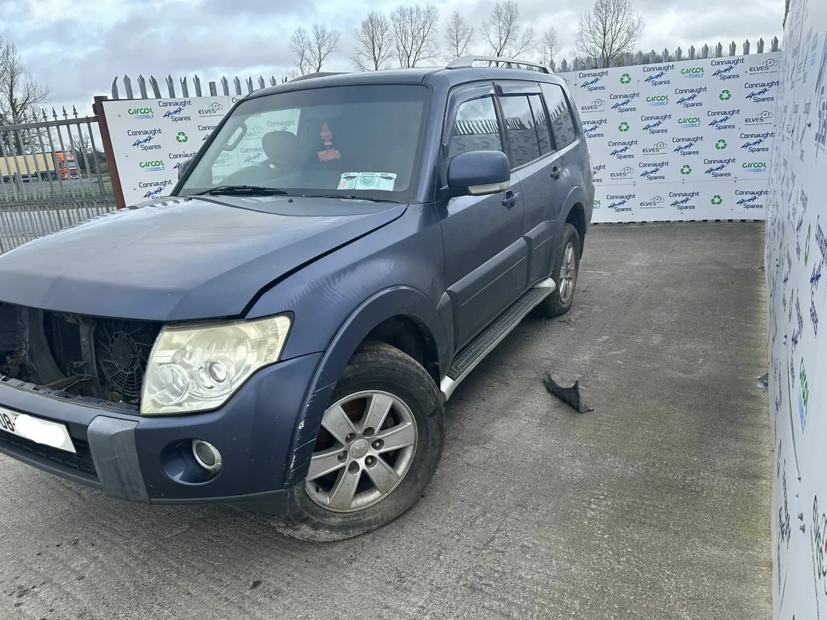 2008 PAJERO 3.2A JUST IN FOR BREAKING - Image 2