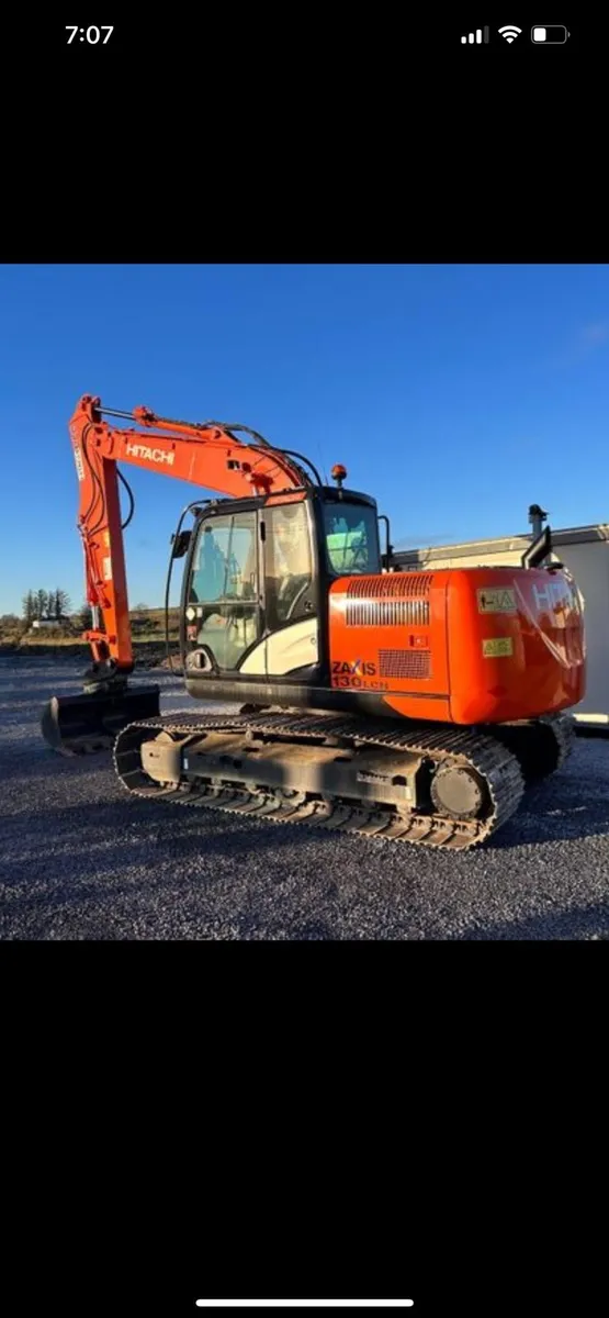 Digger with driver - Image 4