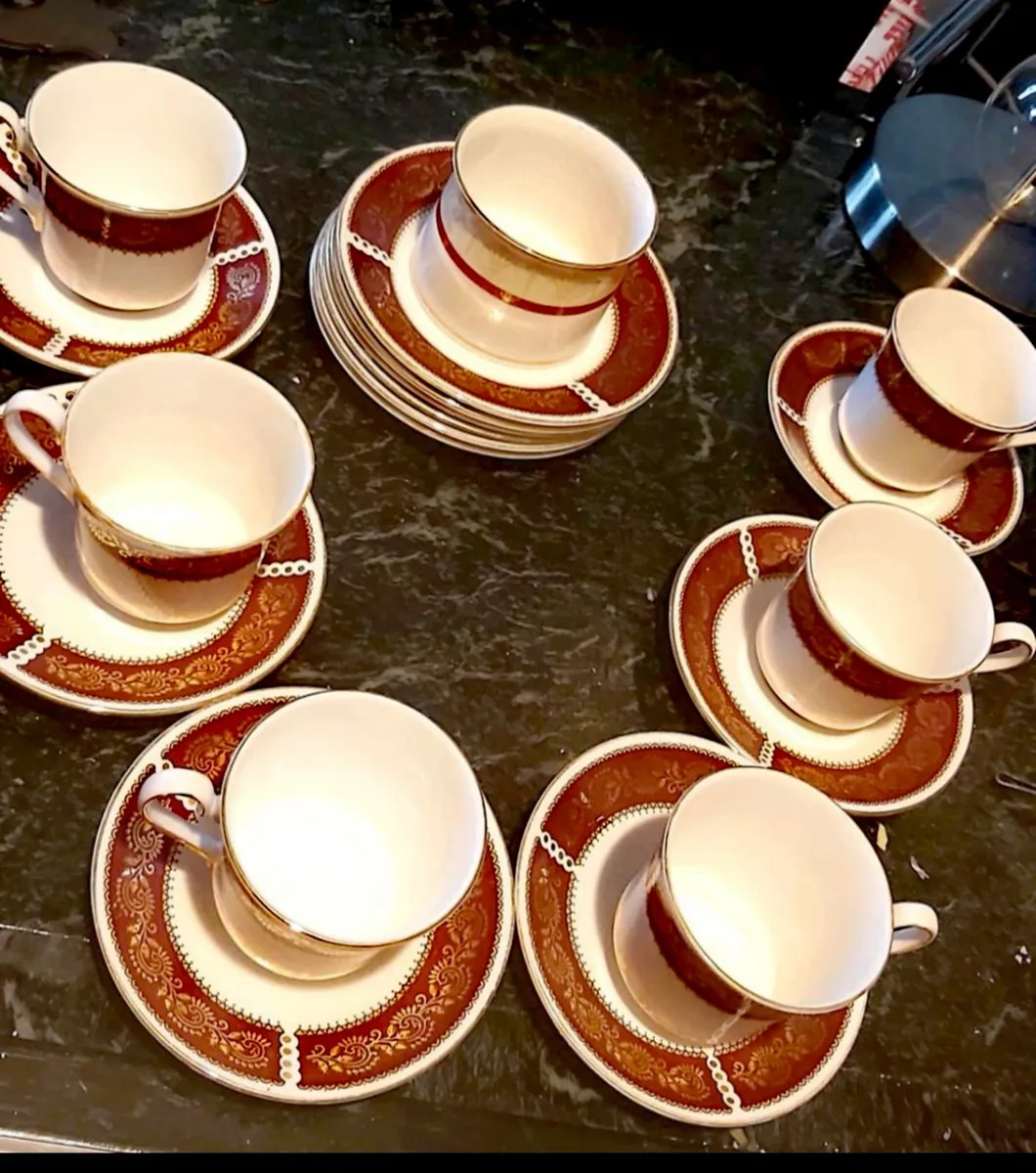 Elizabethan Burgundy Staffordshire - Image 1