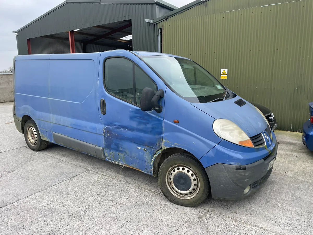 2008 Renault traffic 2.0 dci for dismantling