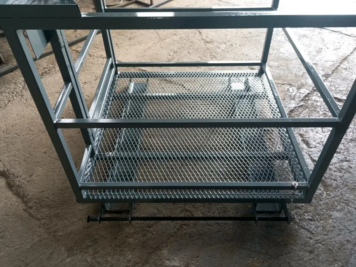 New Safety cage - Image 1