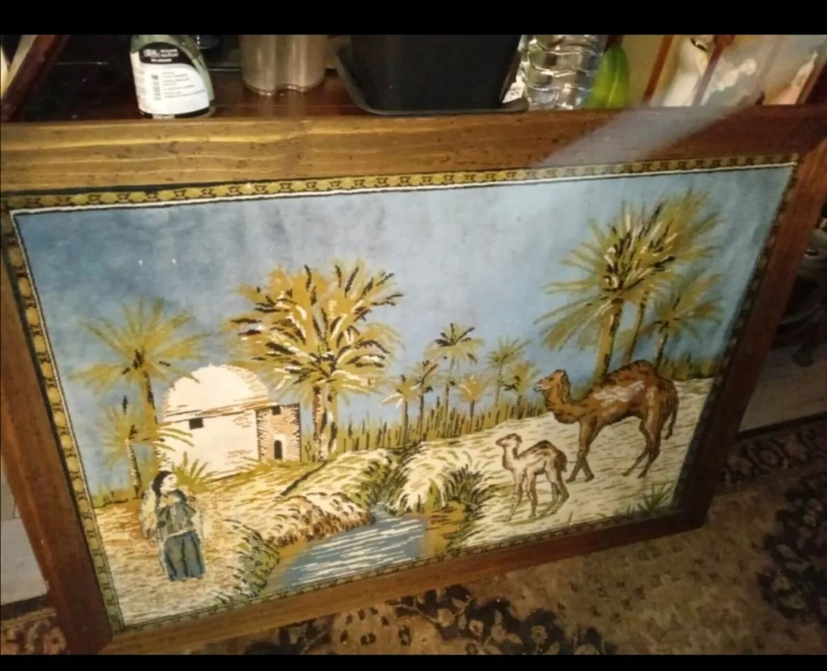 Beautiful large tapestry in top quality frame - Image 1