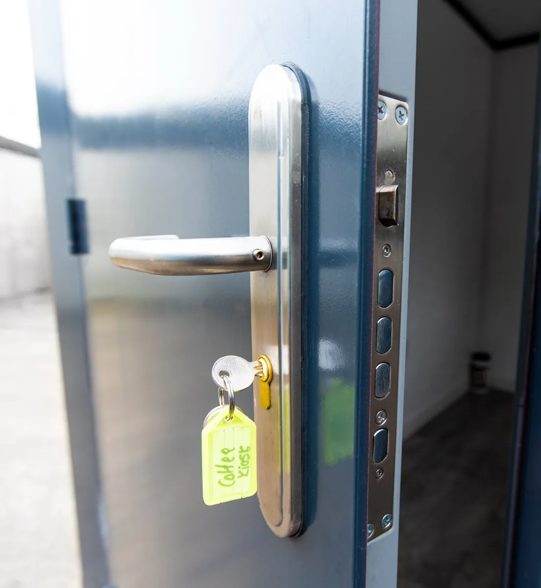 Coffee Kiosk 10ft x 8ft Container - Image 4