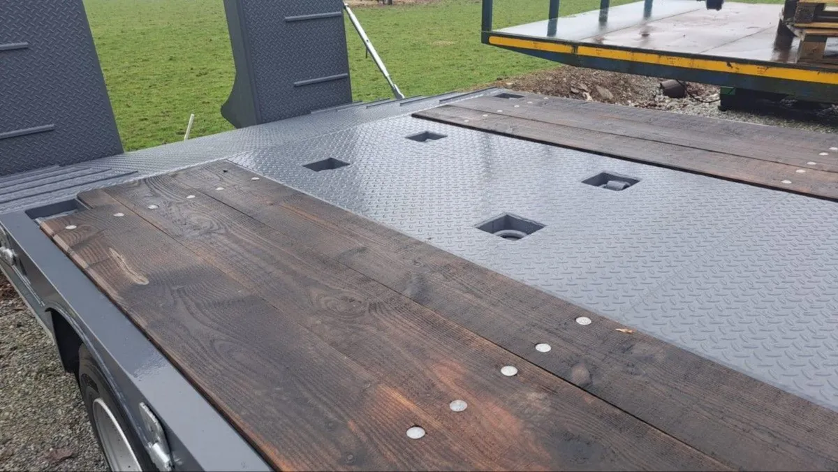 Wilson Engineering Low Loader - Image 3