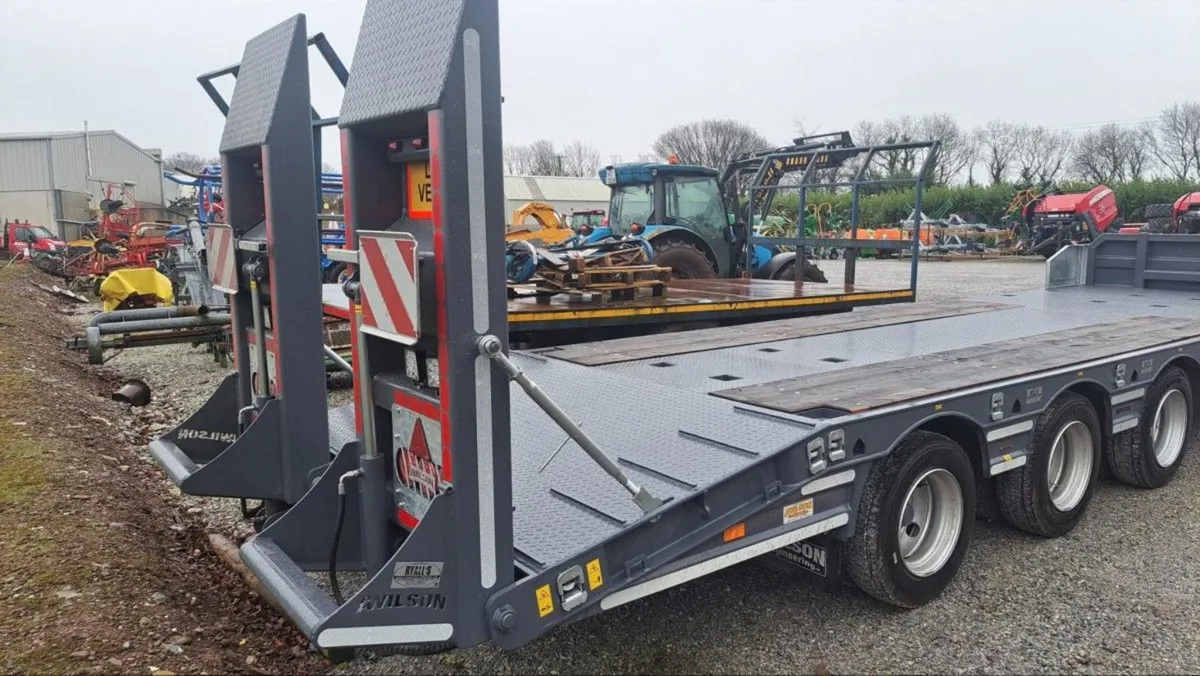 Wilson Engineering Low Loader - Image 4