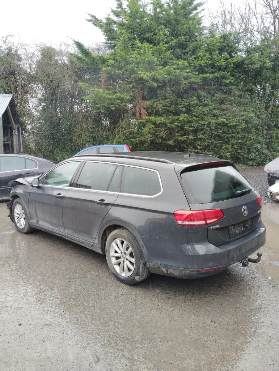 Breaking vw Passat 2017 2.0tdi crl qmm auto li7f - Image 1