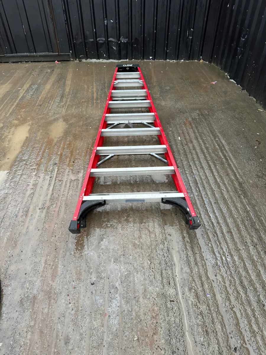 Clow 10 Step Step Ladder - Image 2