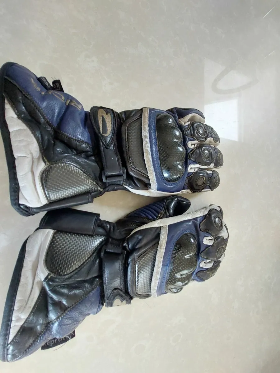 BIKE CLOTHING - FIRE SALE! BRAND NEW PRICE DROP 2! - Image 2