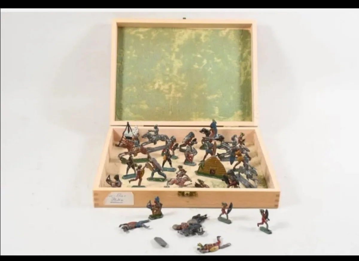 Antique heavy lead toy army 6,5 cm - Image 1