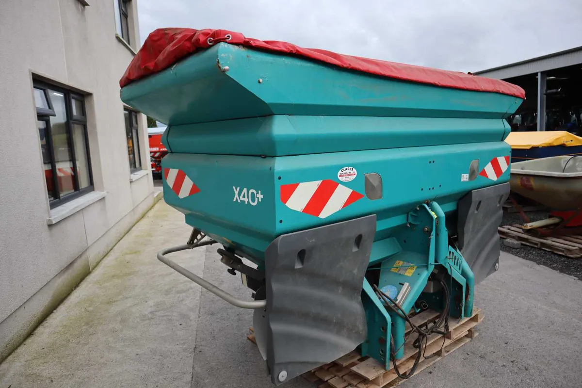 Sulky X40 3ton Fertiliser Spreader - Image 3