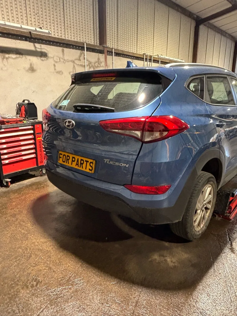 For breaking Hyundai Tucson - Image 3