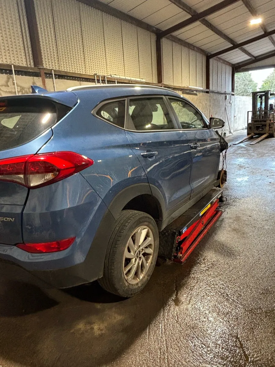 For breaking Hyundai Tucson - Image 4