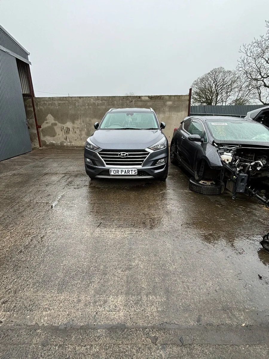 For breaking Hyundai Tucson - Image 1