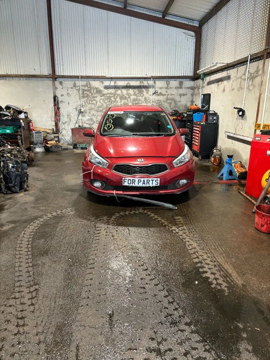 Kia ceed for breaking - Image 4