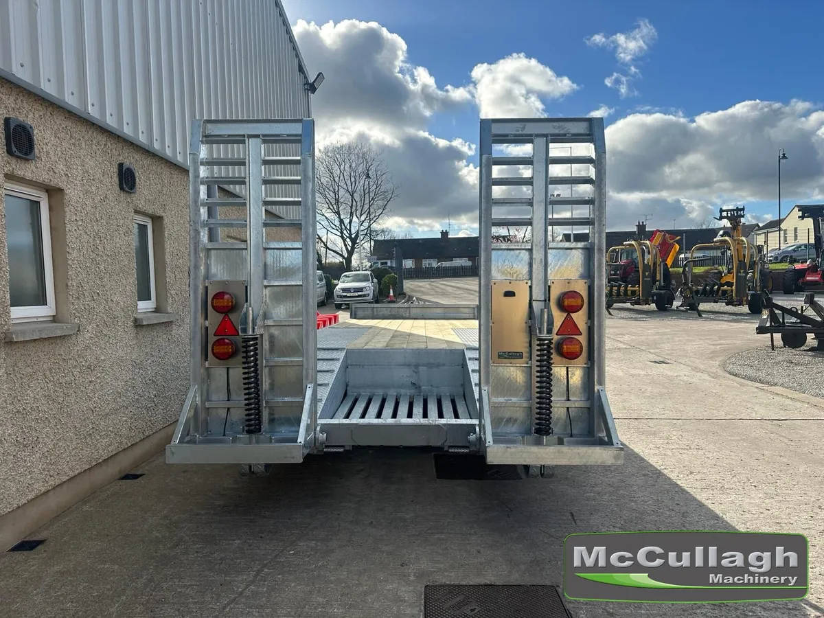New Hudson Tri-Axle Galvanized Low-Loader - Image 2
